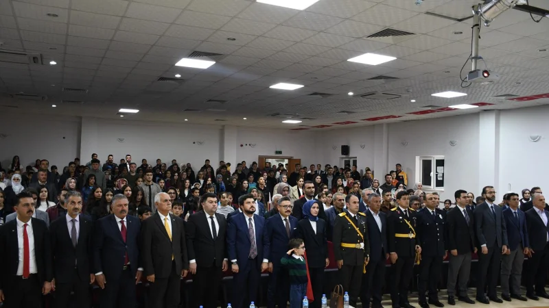 Bitlis'in Adilcevaz İlçesinde 29 Ekim Cumhuriyet Bayramı Coşkuyla Kutlandı