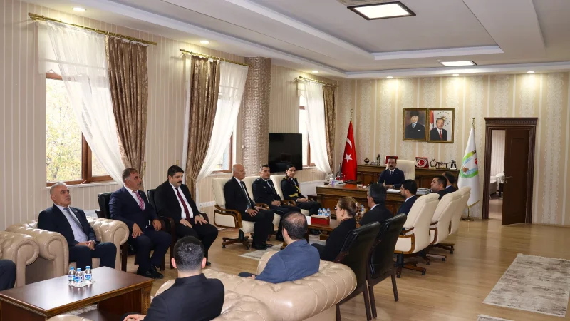 Erzurum Uzundere'de Cumhuriyet'in 103. Yılı Coşkuyla Kutlandı