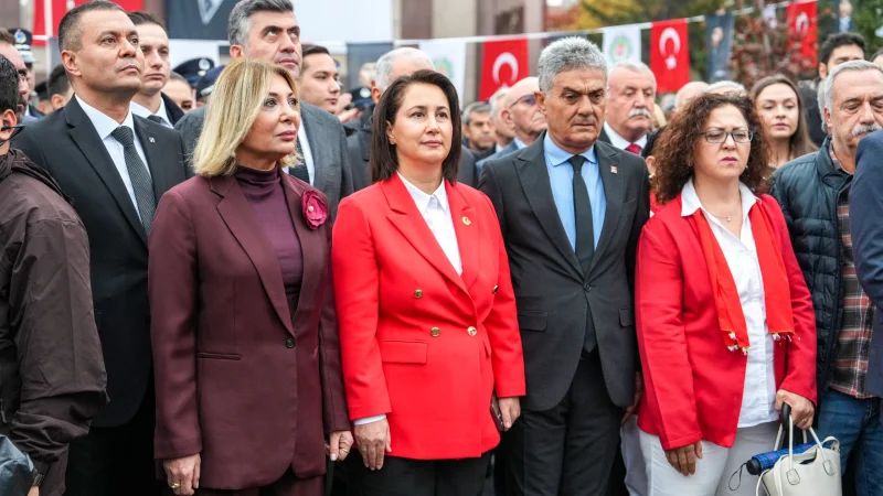 Etimesgut'ta 29 Ekim Cumhuriyet Bayramı Törenle Kutlandı