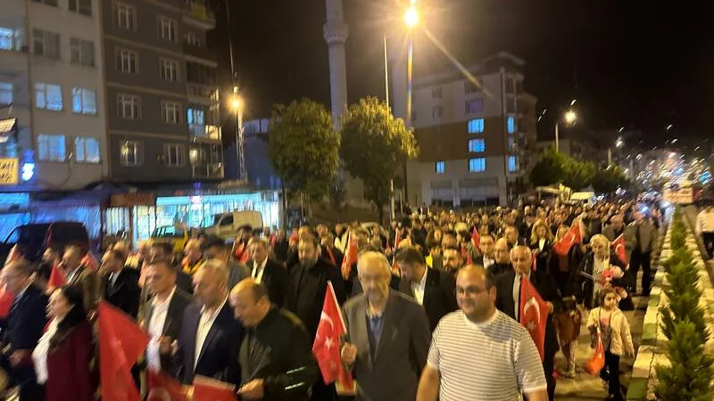 Giresun Keşap'ta Fener Alayı İle Cumhuriyet Bayramı Coşkusu