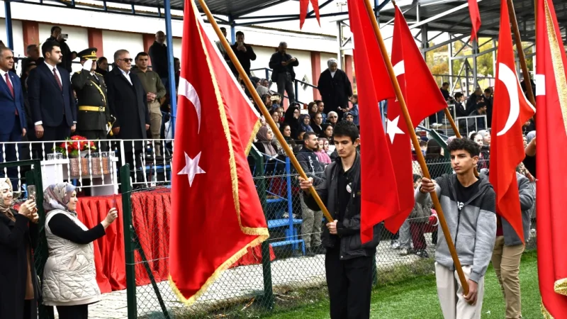 Gürün'de 29 Ekim Cumhuriyet Bayramı Coşkusu