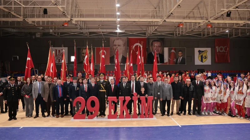 Kapaklı'da Cumhuriyet Bayramı'nın 103. Yılı Coşkuyla Kutlandı