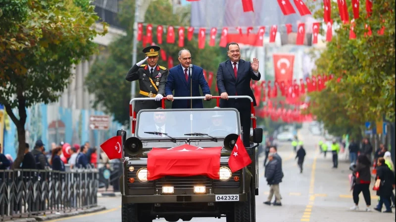 Manisa'da 29 Ekim Cumhuriyet Bayramı Coşkuyla Kutlandı