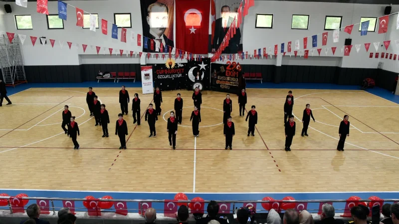 Ordu Gülyalı'da 29 Ekim Cumhuriyet Bayramı Coşkuyla Kutlandı