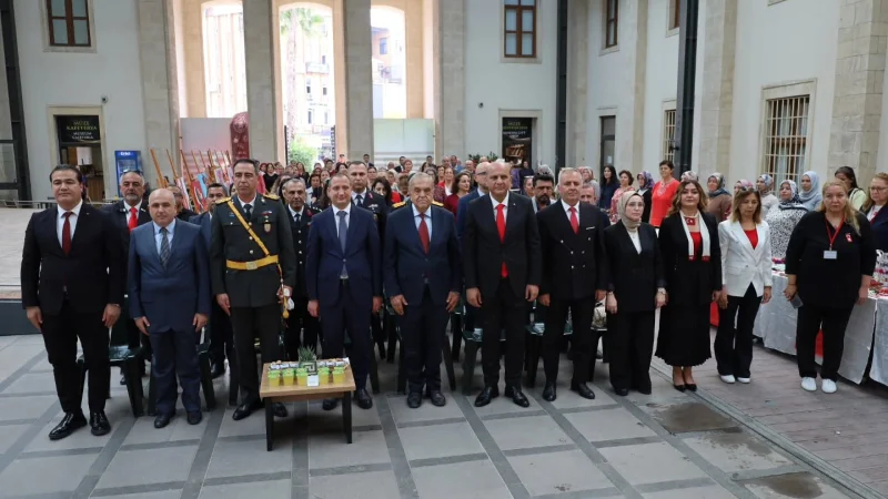 Tarsus'ta 29 Ekim Kutlamaları Kapsamında Fotoğraf Sergisi ve Ödül Töreni Düzenlendi