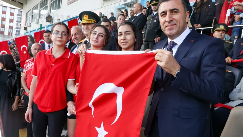 Tunceli'de 29 Ekim Cumhuriyet Bayramı Coşkuyla Kutlandı