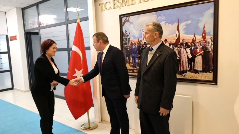 Uşak Eşme'de 29 Ekim Cumhuriyet Bayramı Törenleri Kutlandı