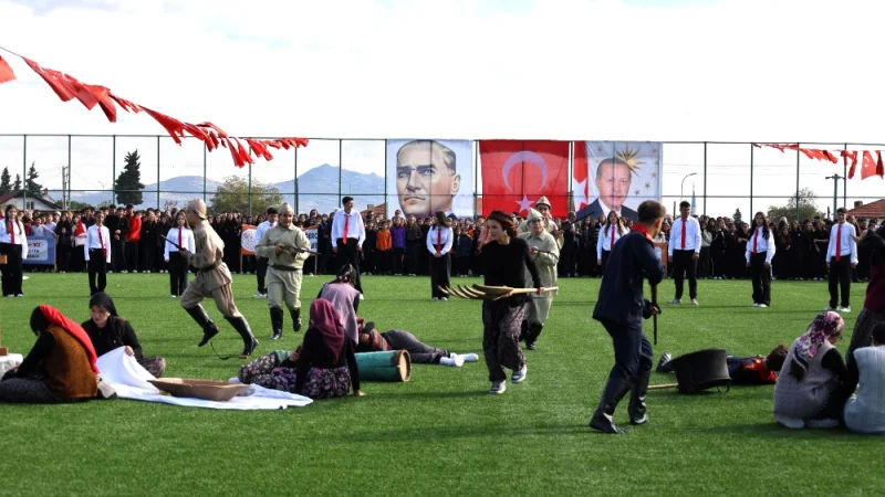 Uşak'ın Eşme İlçesinde Cumhuriyet'in 103. Yılı Coşkuyla Kutlandı
