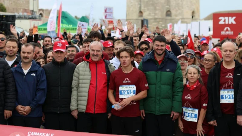 11. Uluslararası Gelibolu Maratonu Tarihi Kilitbahir Kalesi'nde Başladı