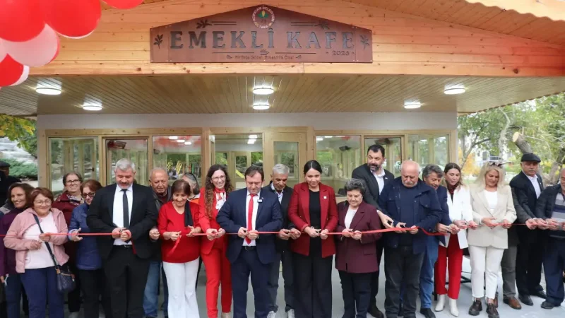 Acıpayam'da Emekli Kafesi Hizmete Girdi