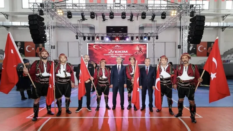Afyonkarahisar'da 29 Ekim Cumhuriyet Bayramı Coşkuyla Kutlandı