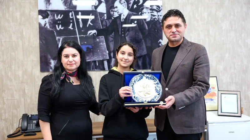 Aliağa 100. Yıl Ortaokulu'nda “Geleceğin Sınıfı” Laboratuvarı Açıldı