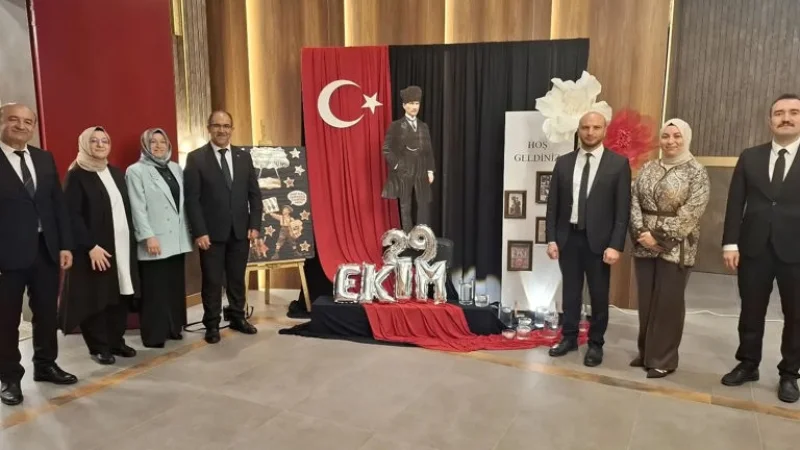 Çorum'da Cumhuriyet Bayramı Coşkusu: Protokol ve Gaziler Resepsiyonda Buluştu
