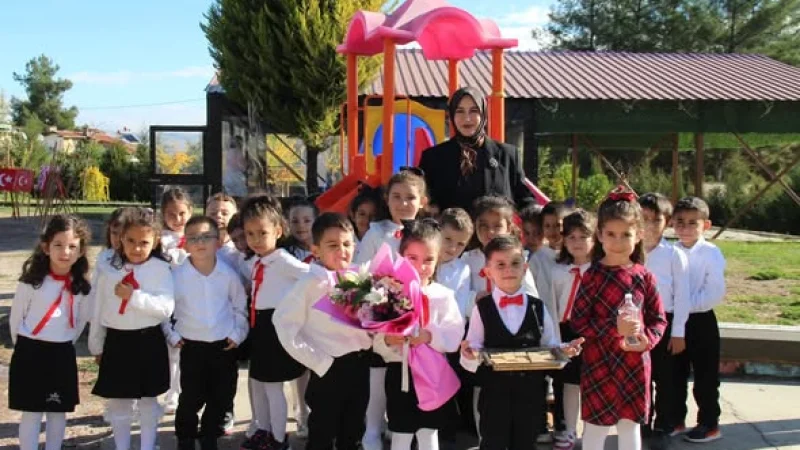 Denizli'nin Çal İlçesinde 'İstiklal Bayrakla İstikbal Maarifle' Programı Düzenlendi