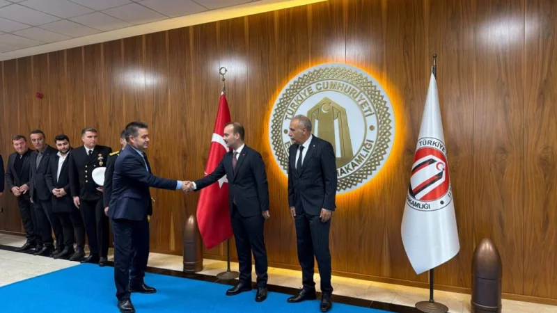 Eceabat'ta 29 Ekim Cumhuriyet Bayramı Tebrikleri Kabul Edildi