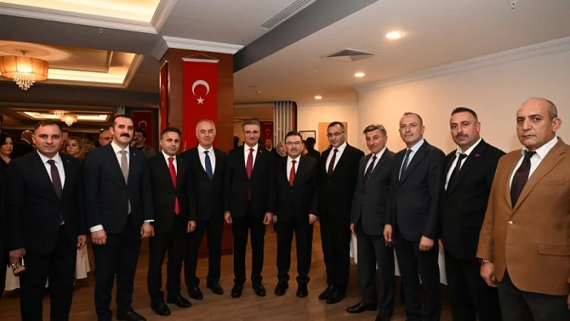 Erzurum'da 29 Ekim Cumhuriyet Bayramı Kabul Töreni Düzenlendi