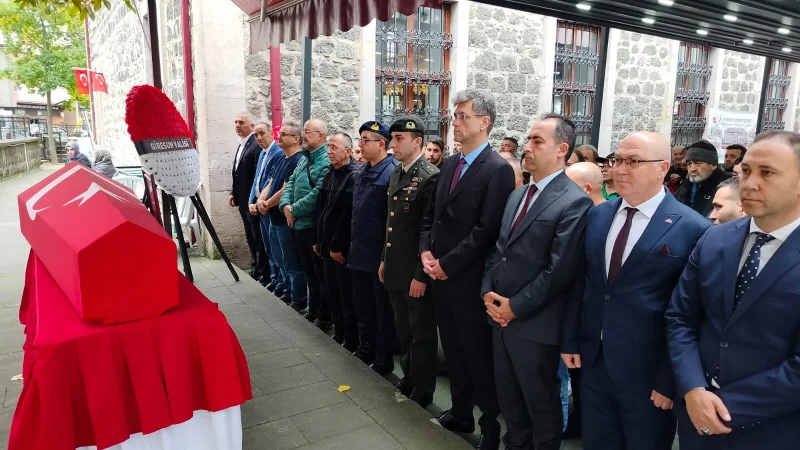 Görele'de Kıbrıs Gazisi Galip Sefer Son Yolculuğuna Uğurlandı