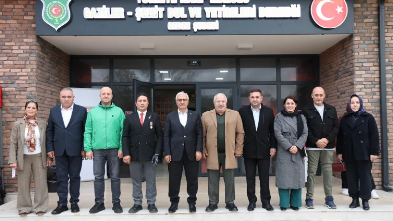 Kocaeli'de Şehitler ve Gaziler İçin Anma Programı Düzenlendi