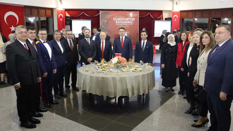 Kütahya'da Cumhuriyet Bayramı Resepsiyonu Düzenlendi
