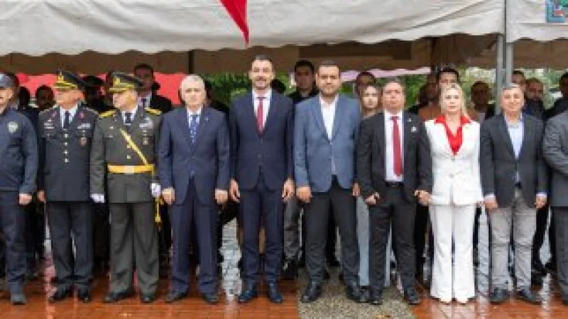 Manavgat’ta Cumhuriyet Bayramı Kutlamaları Çelenk Sunma Töreniyle Başladı