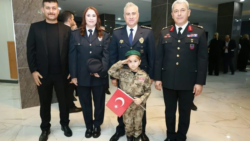 Mersin'de 29 Ekim Cumhuriyet Bayramı Resepsiyonu