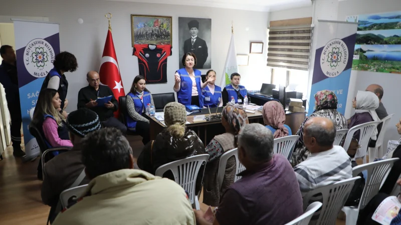 Muğla Büyükşehir Belediyesi Marmaris'te Meme Kanseri Farkındalık Eğitimi Düzenledi
