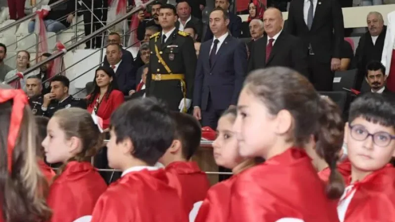 Ordu'nun Ünye İlçesinde 29 Ekim Cumhuriyet Bayramı Coşkusu