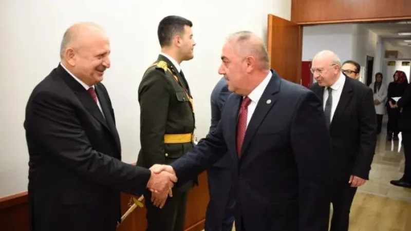 Ordu'nun Ünye İlçesinde Cumhuriyet Bayramı Tebrikat Programı Düzenlendi