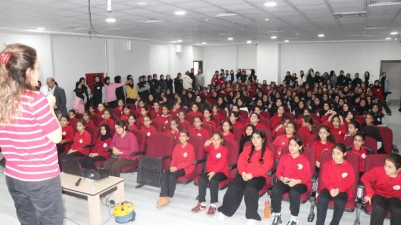 Şanlıurfa'da Öğrencilere Yönelik 'Benim İlk Bitkim' Projesiyle Çevre Bilinci Eğitimi