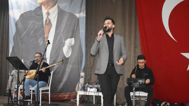 Şereflikoçhisar'da 29 Ekim Cumhuriyet Bayramı Coşkusu Salon Konseriyle Kutlandı