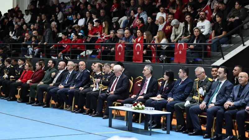 Silivri'de 29 Ekim Cumhuriyet Bayramı Coşkulu Etkinliklerle Kutlandı