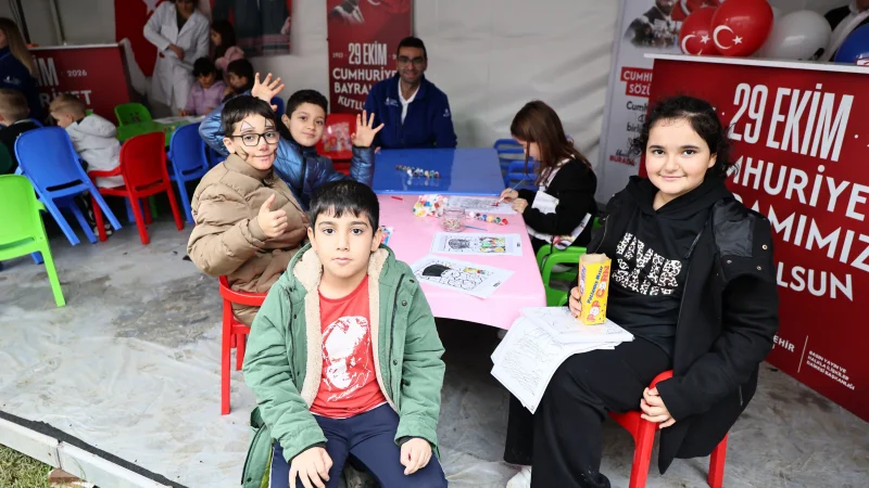 Silivri'de Çocuklar Cumhuriyet Coşkusunu Atölyelerle Yaşadı