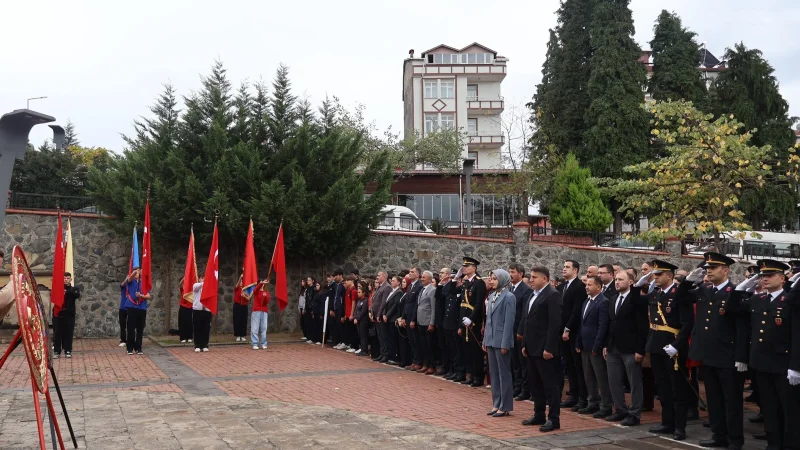 Ulubey'de 29 Ekim Cumhuriyet Bayramı'nın 103. Yıl Dönümü Çelenk Sunma Töreni Gerçekleştirildi