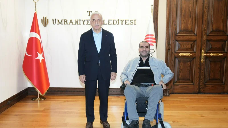 Ümraniye'de Hayatını Değiştiren Destekle Kitabını Çıkardı